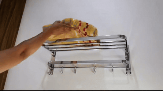 رف منشفة الحمام